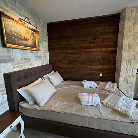 Iskar By Bookvillabg * Shtarkelovo Gnezdo