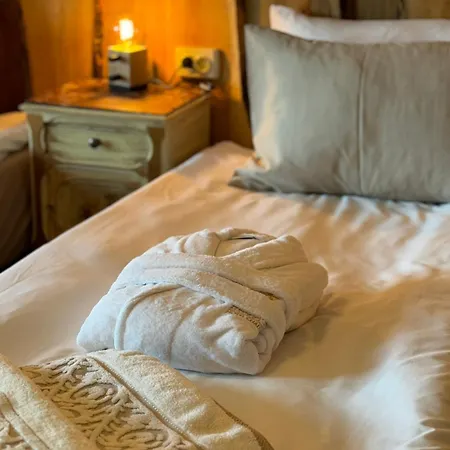 Iskar By Bookvillabg *