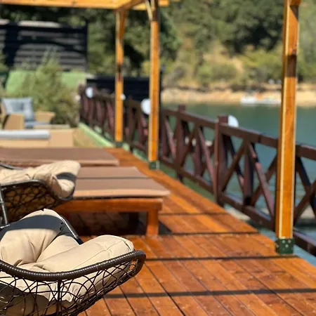Iskar By Bookvillabg *